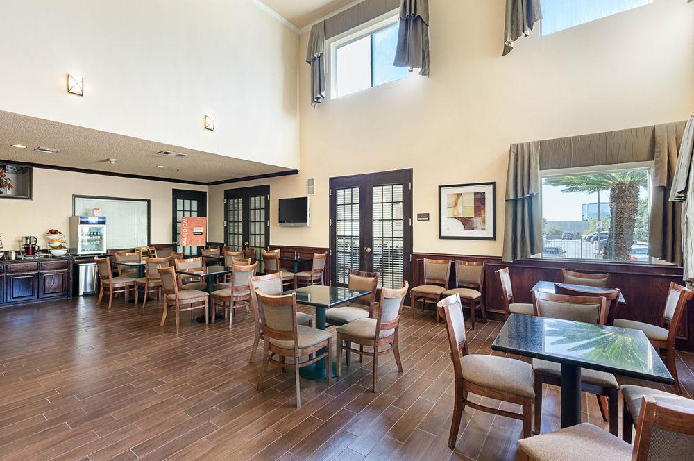 Comfort Suites San Antonio Airport North Luaran gambar