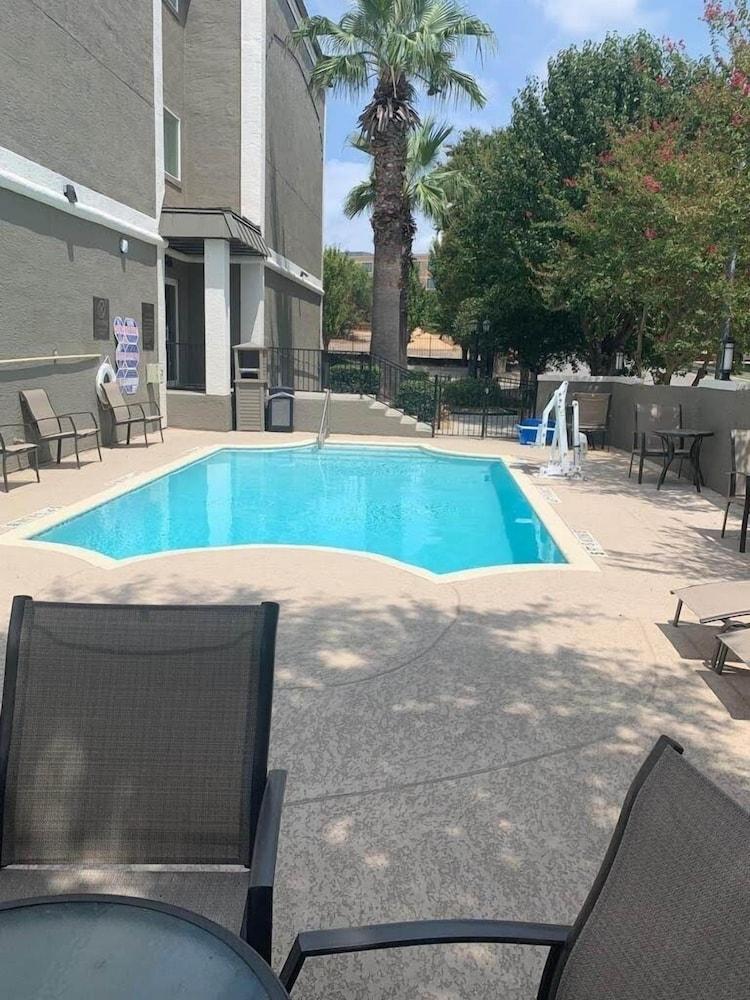 Comfort Suites San Antonio Airport North Luaran gambar