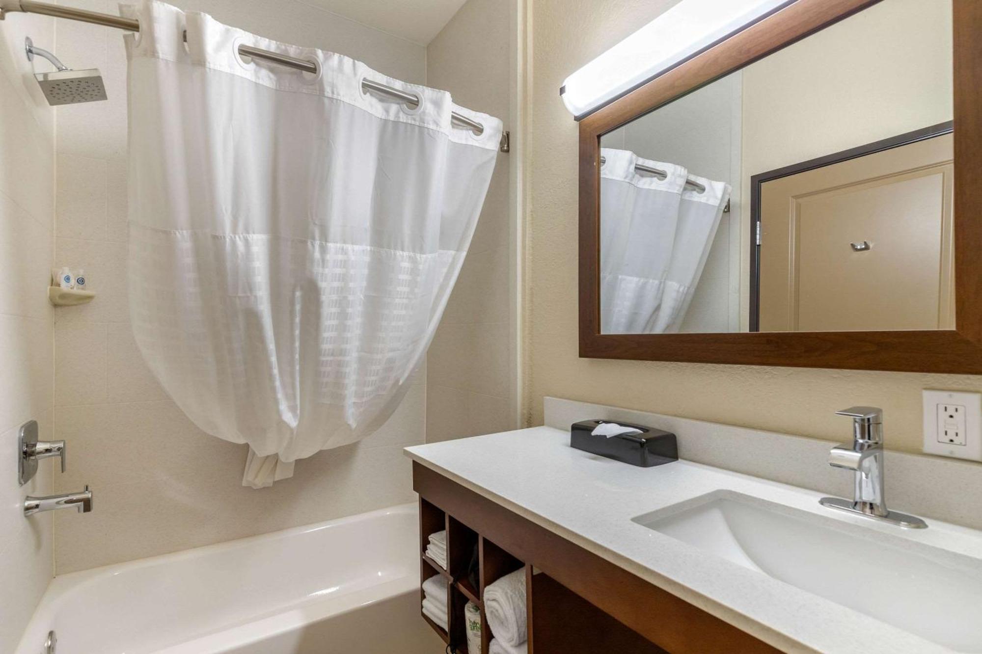 Comfort Suites San Antonio Airport North Luaran gambar